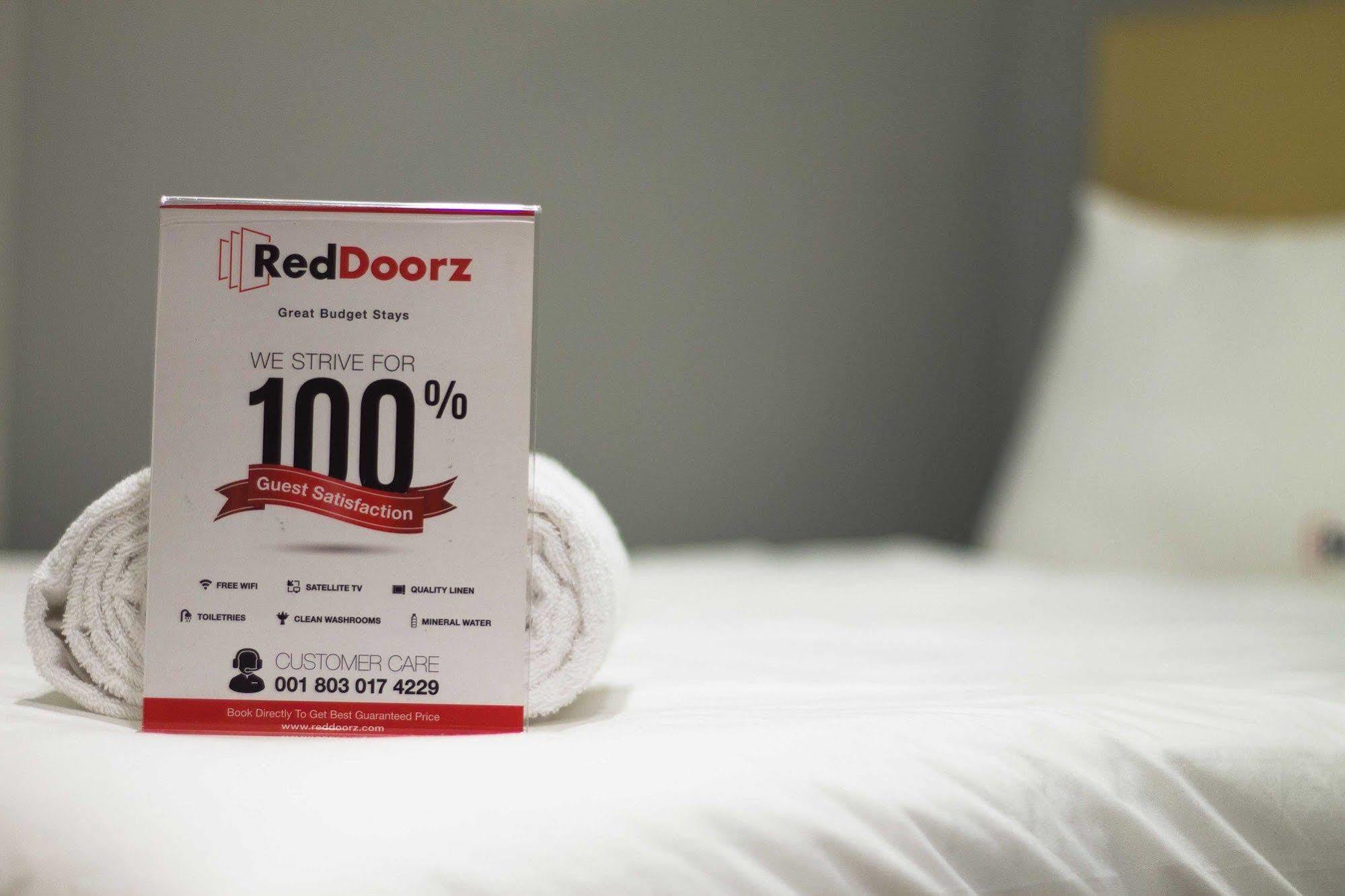 Reddoorz Apartment @ Pulo Gadung Jakarta Exteriör bild